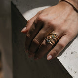 Luna Signet - Apricot Spritz