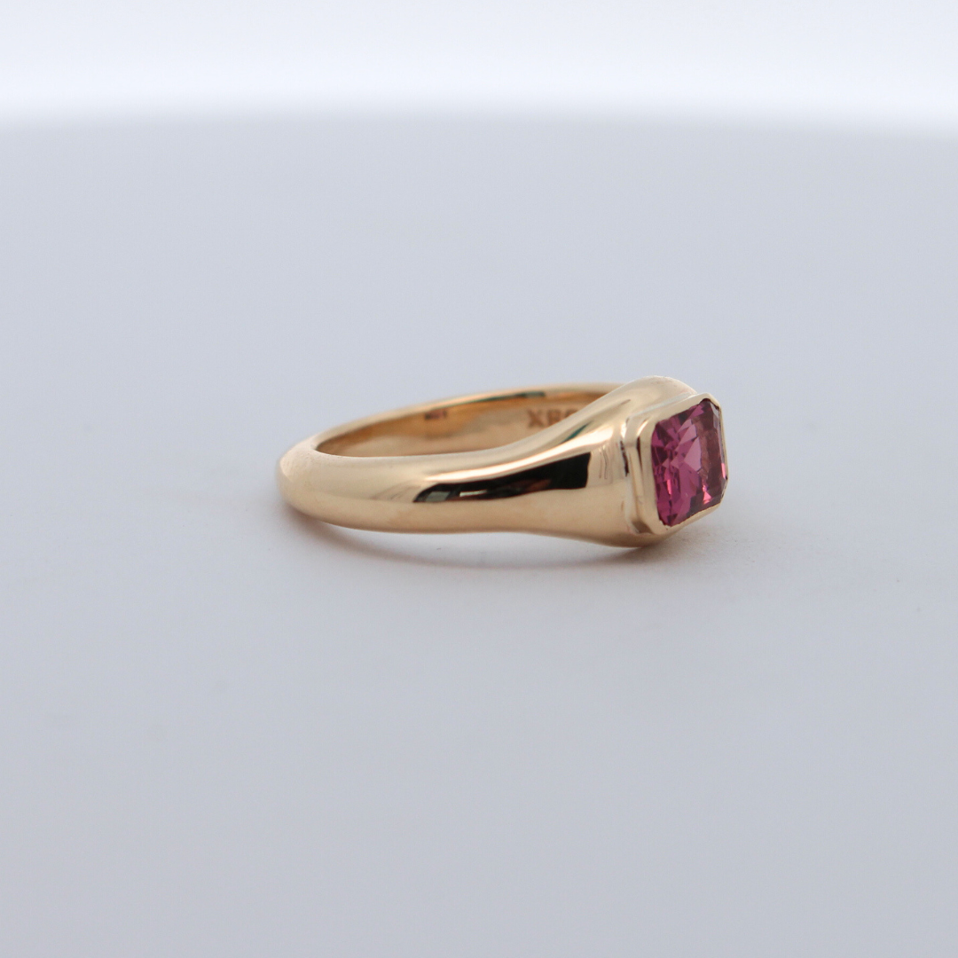 Odyssey Signet - 0.76ct pink Spinel